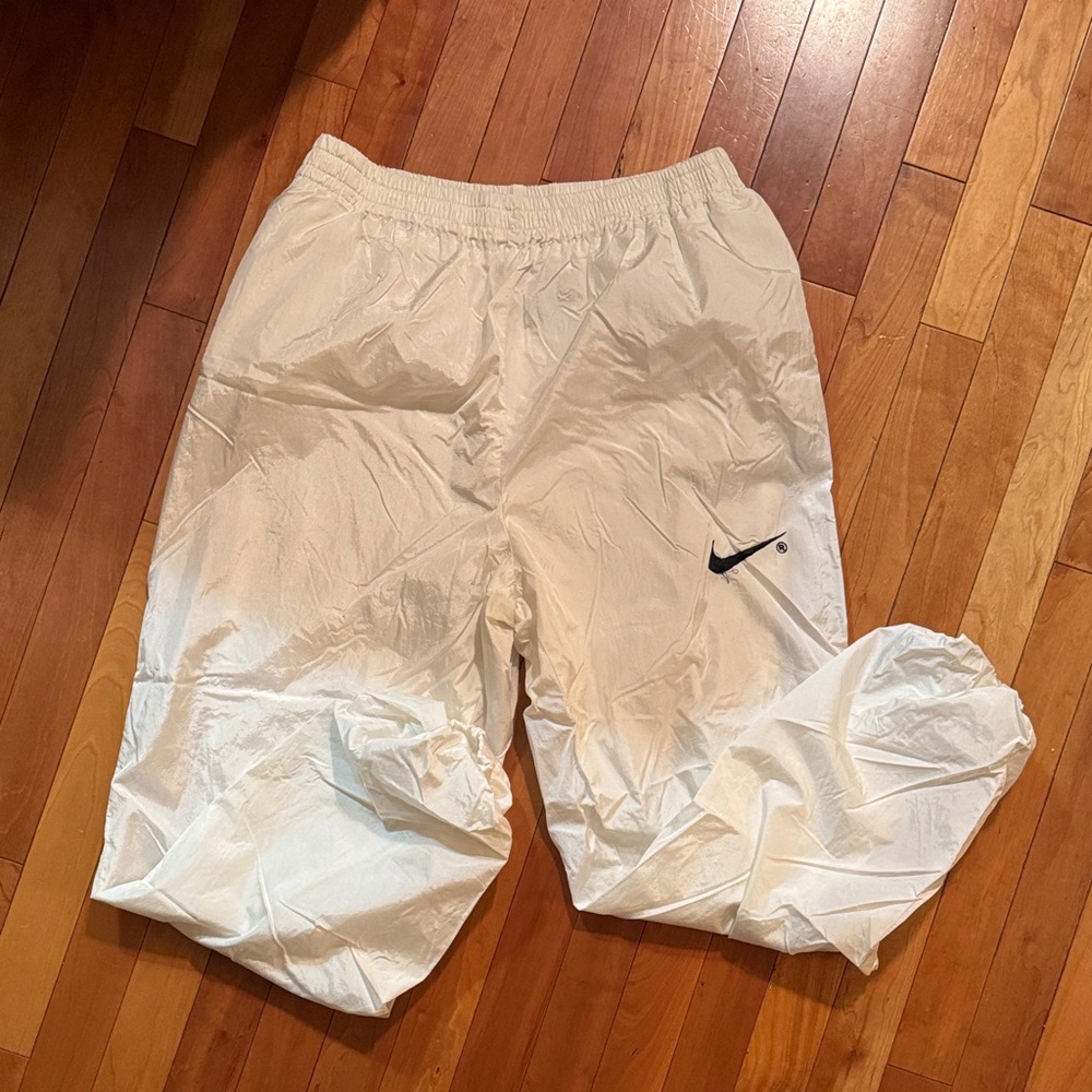 Y2K Vintage 90’s / 2000’s Women’s Nike Nylon Track Pants